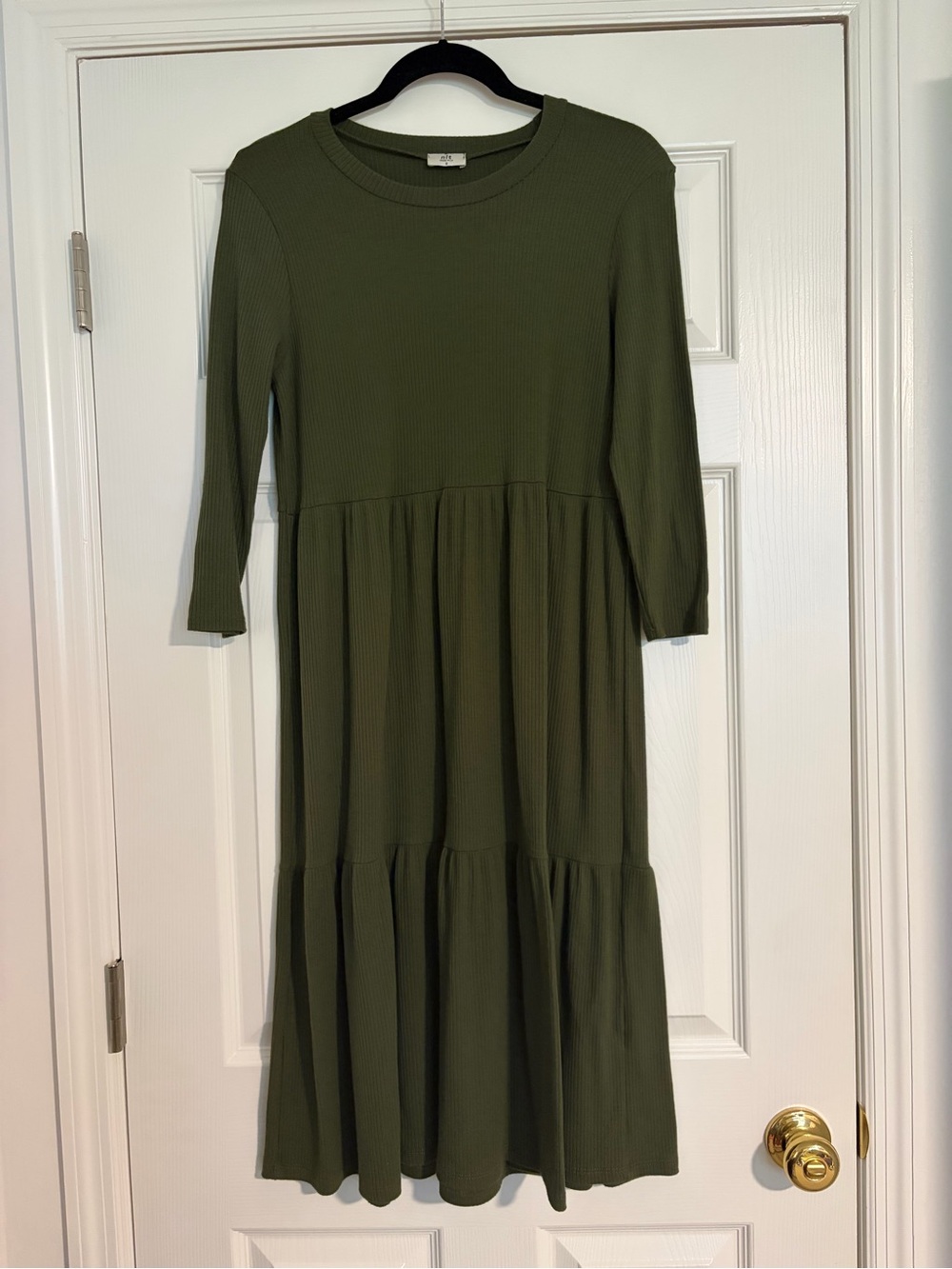 Women’s Olive Long Sleeve Tiered Midi Dress - Casual Comfort